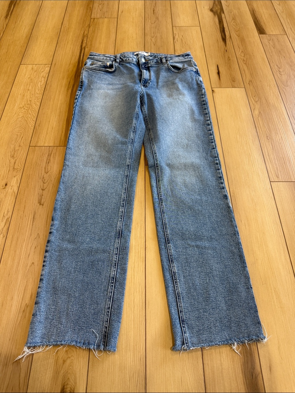 Women's Straight Leg Jeans - Light Blue